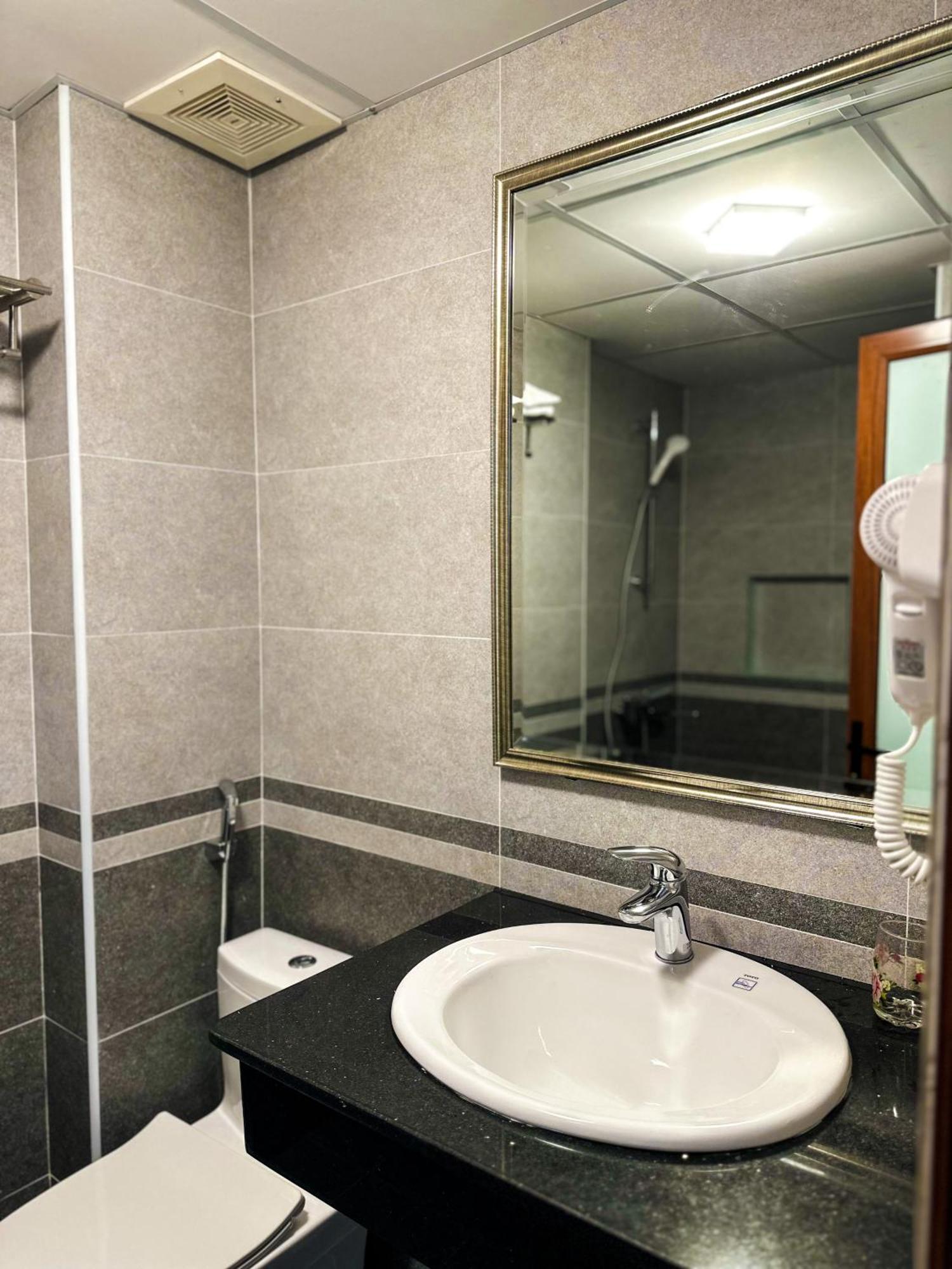 Ven Ho Hotel Hanoi Exterior foto